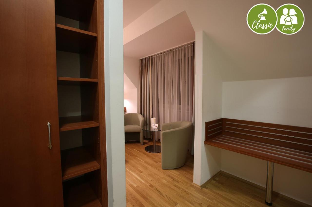 Arte Hotel Wien Stadthalle Екстер'єр фото