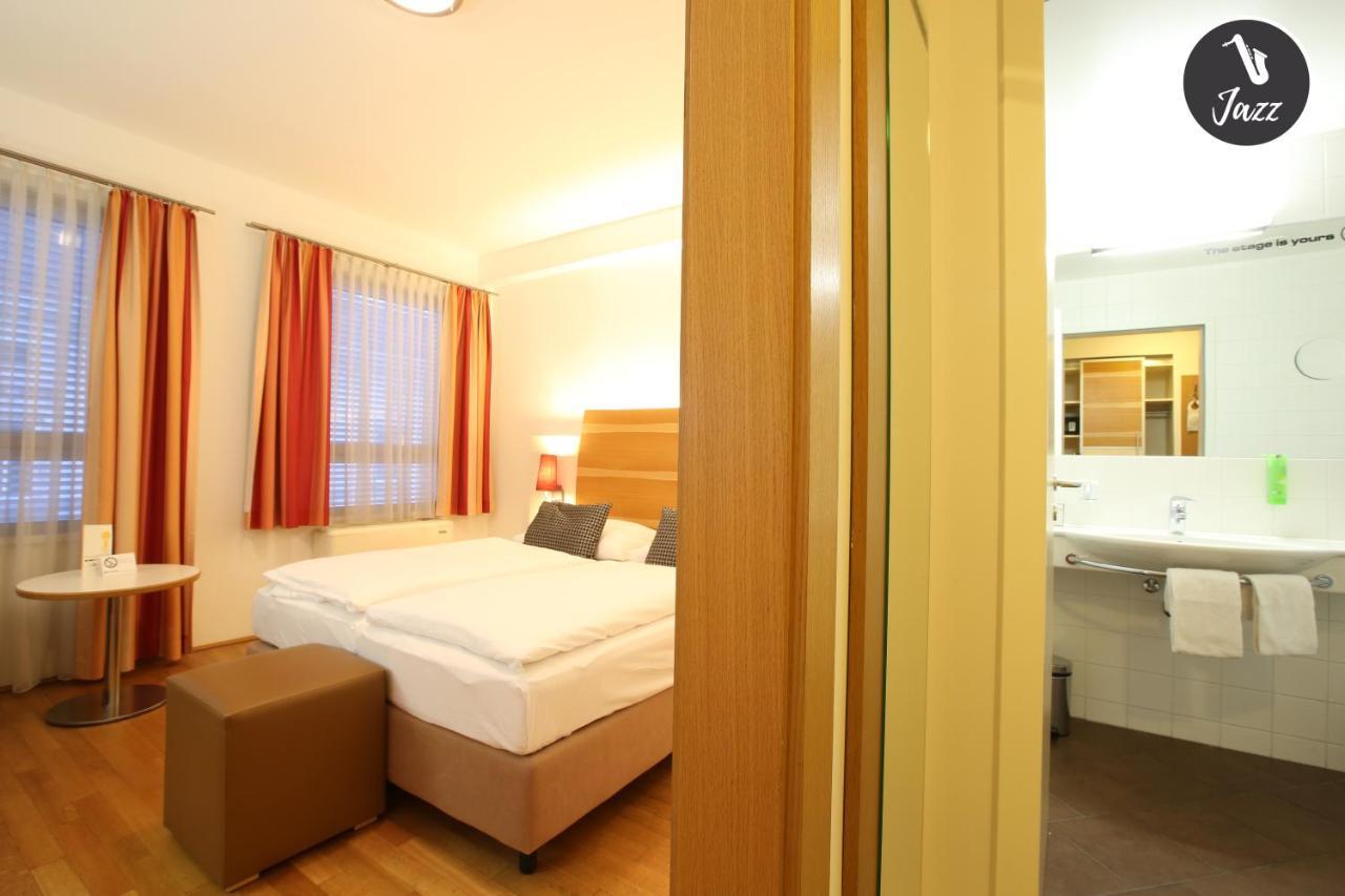 Arte Hotel Wien Stadthalle Екстер'єр фото