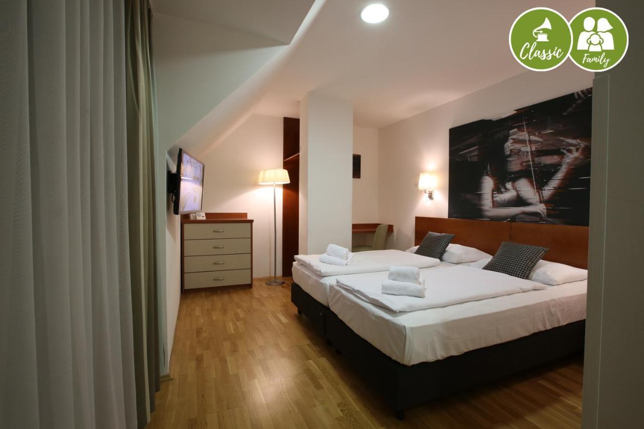 Arte Hotel Wien Stadthalle Екстер'єр фото