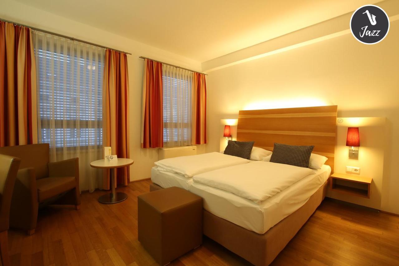 Arte Hotel Wien Stadthalle Екстер'єр фото
